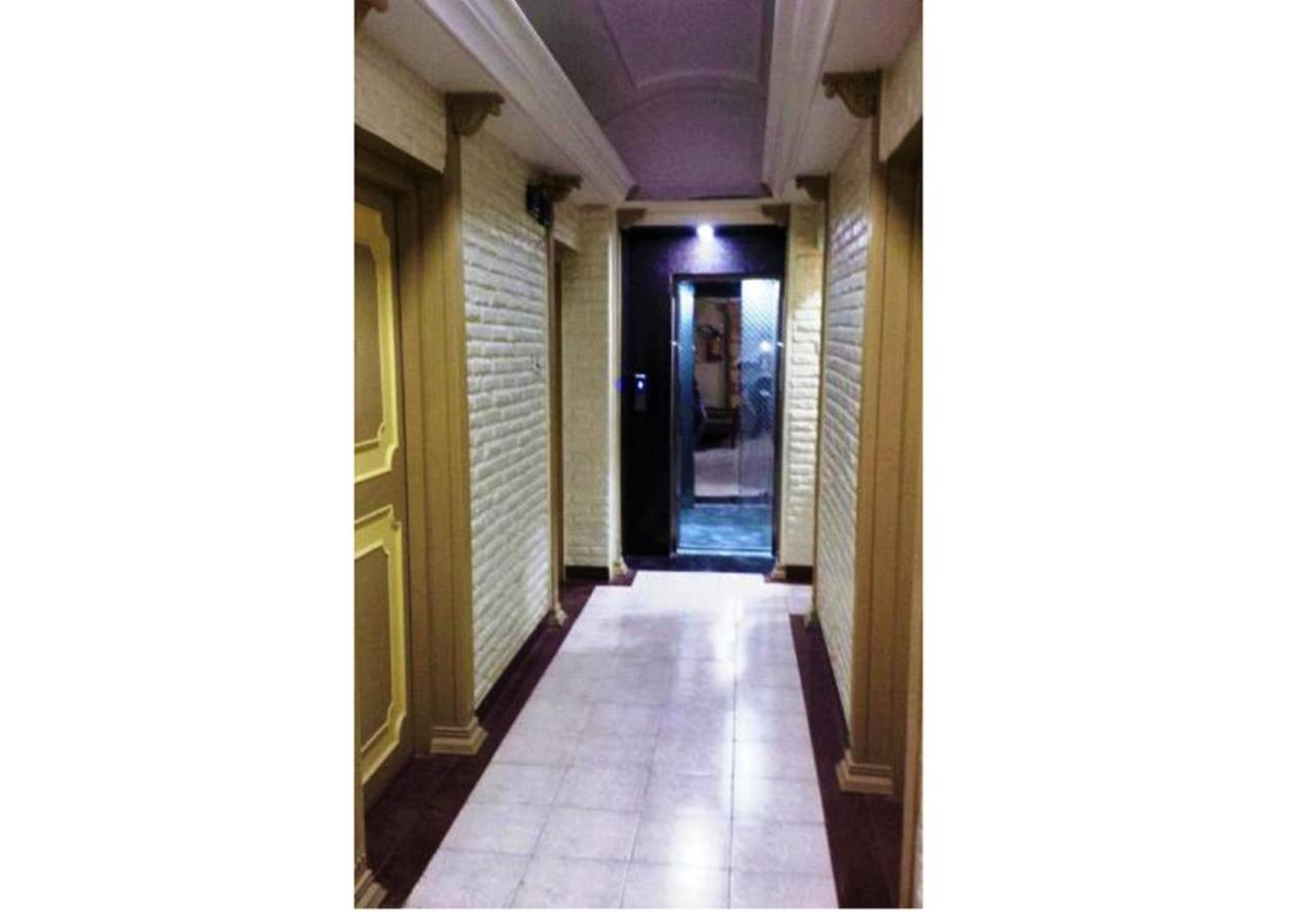 Hotel Blue Bird Colaba Mandve Exteriör bild