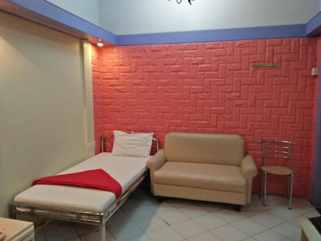 Hotel Blue Bird Colaba Mandve Exteriör bild