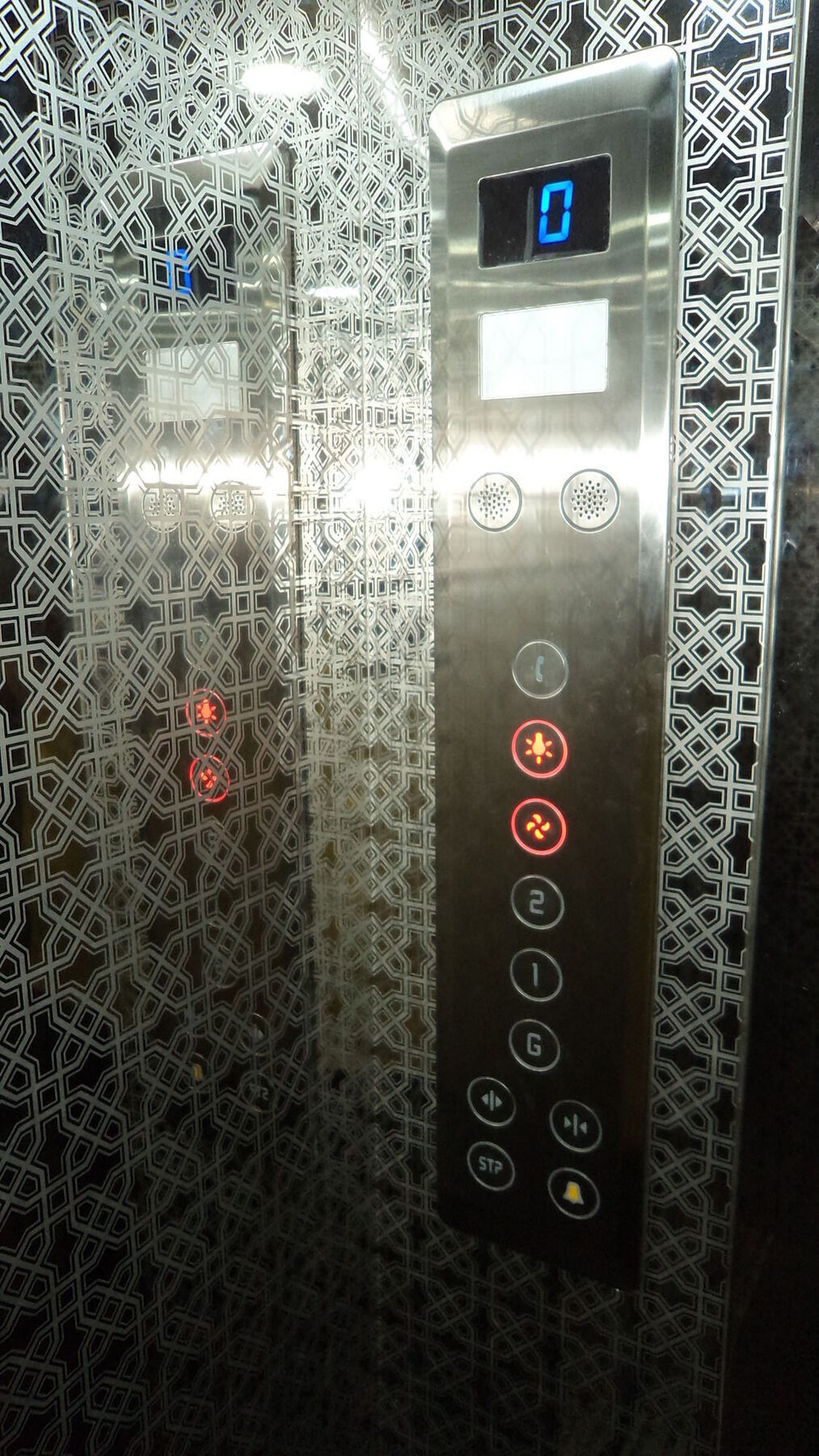 Hotel Blue Bird Colaba Mandve Exteriör bild